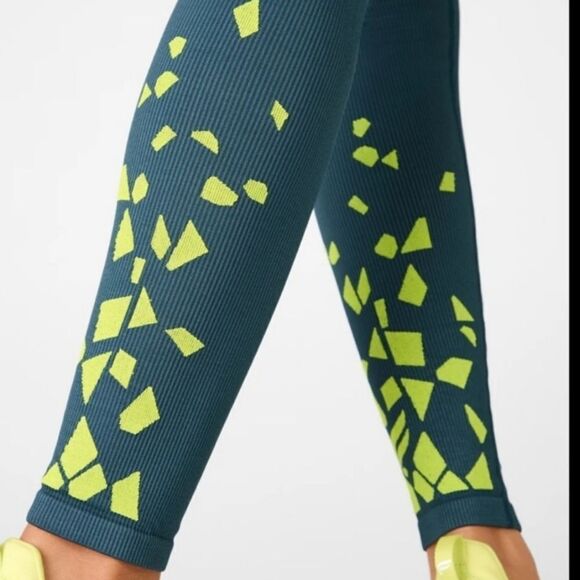 Fabletics High-Waisted Seamless Rib Legging Blue Activewear Athletic Yoga Pants - Picture 3 of 8